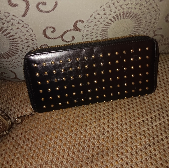 Abas Vintage Leather Studded Zippy Wallet - Picture 1 of 4